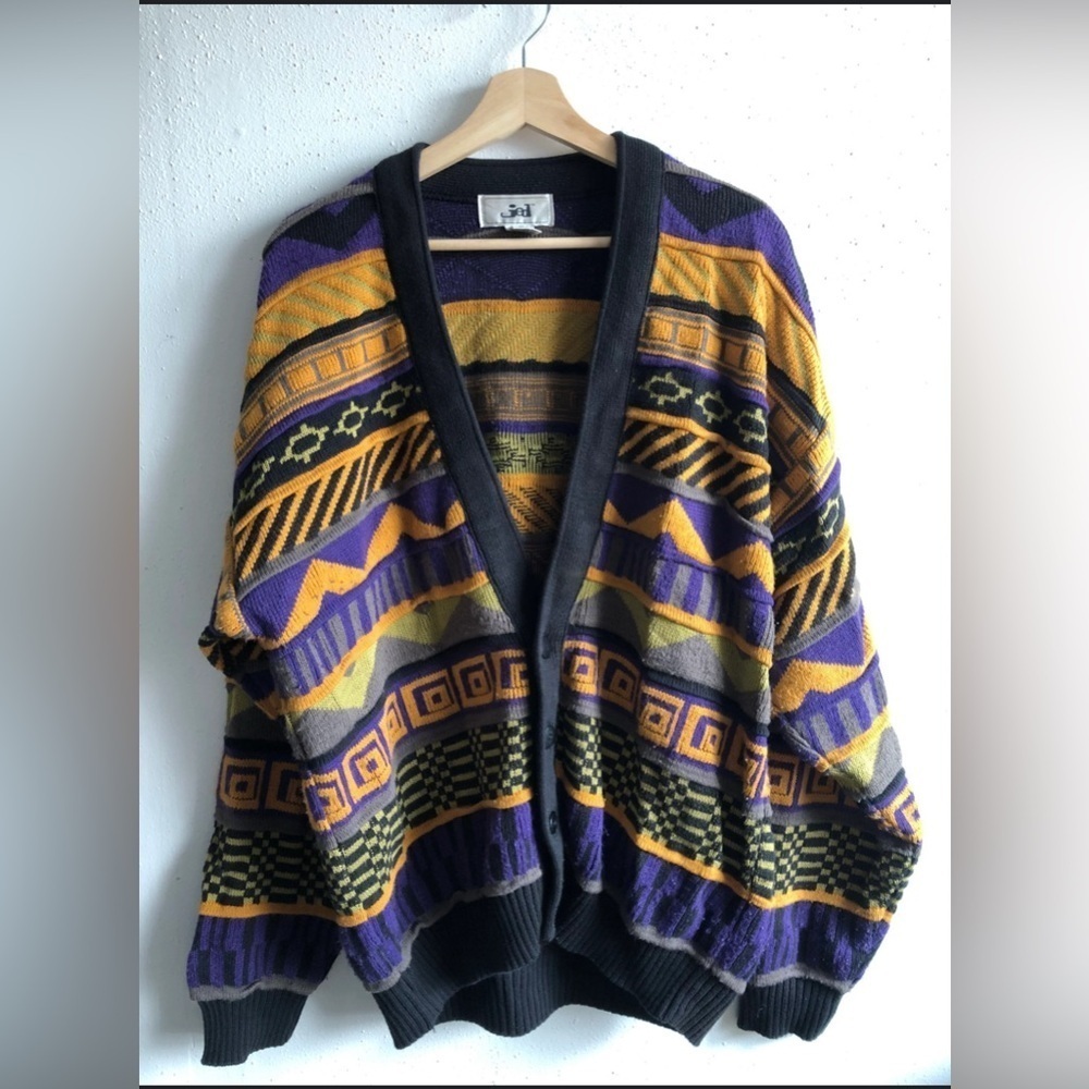 Vintage JED long sleeve cardigan(heavy) coorgi style size M